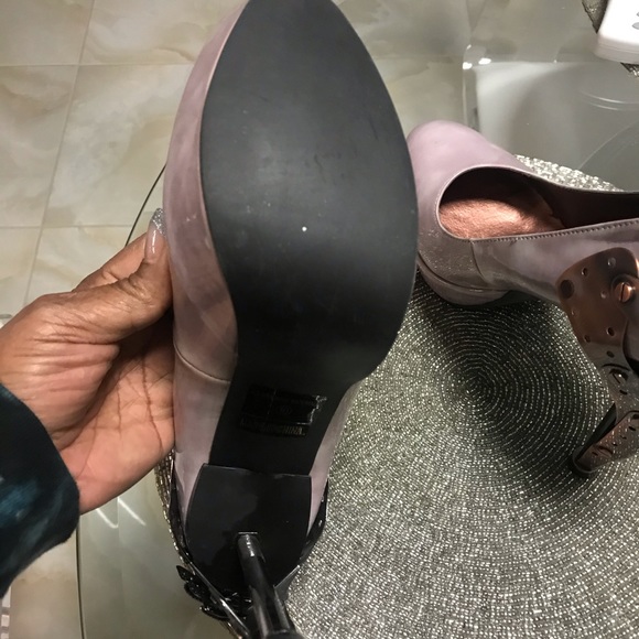 Ladies heels - Picture 5 of 7